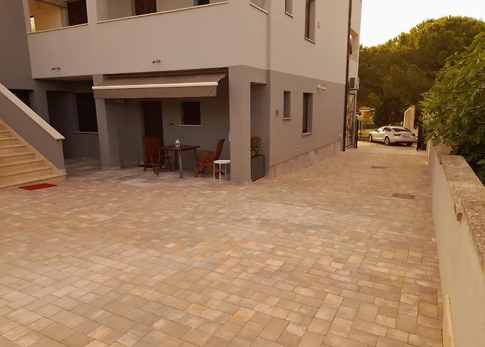 Apartments Ester Victoria